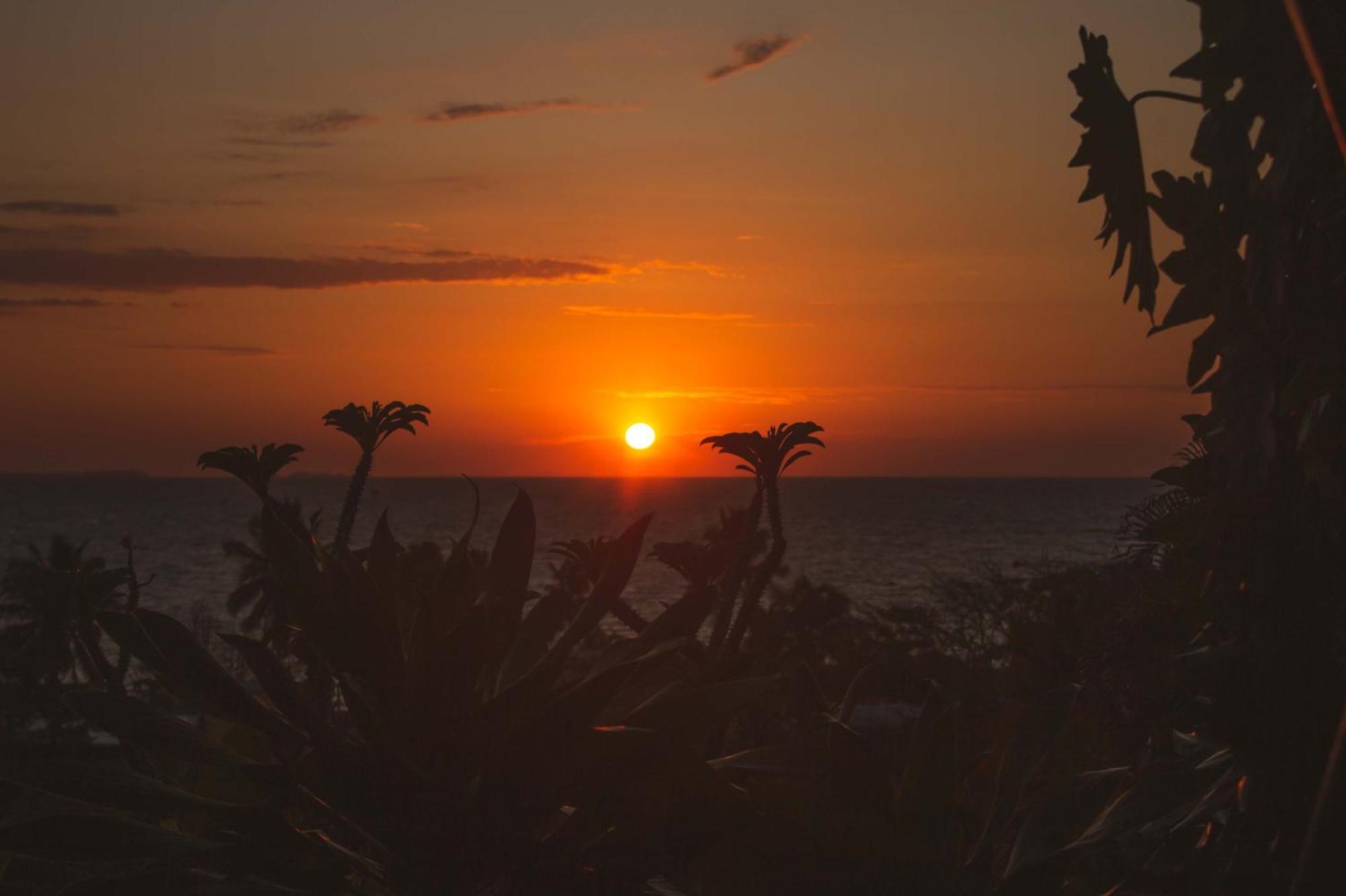 Coucher De Soleil Ambatoloaka (Nosy Be) Exterior foto
