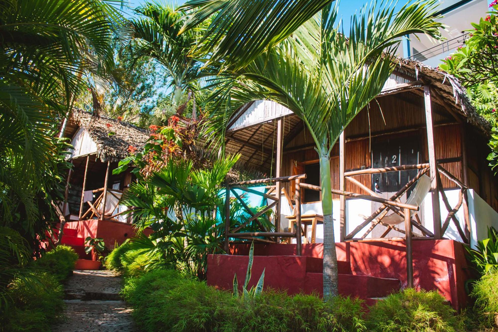 Coucher De Soleil Ambatoloaka (Nosy Be) Exterior foto