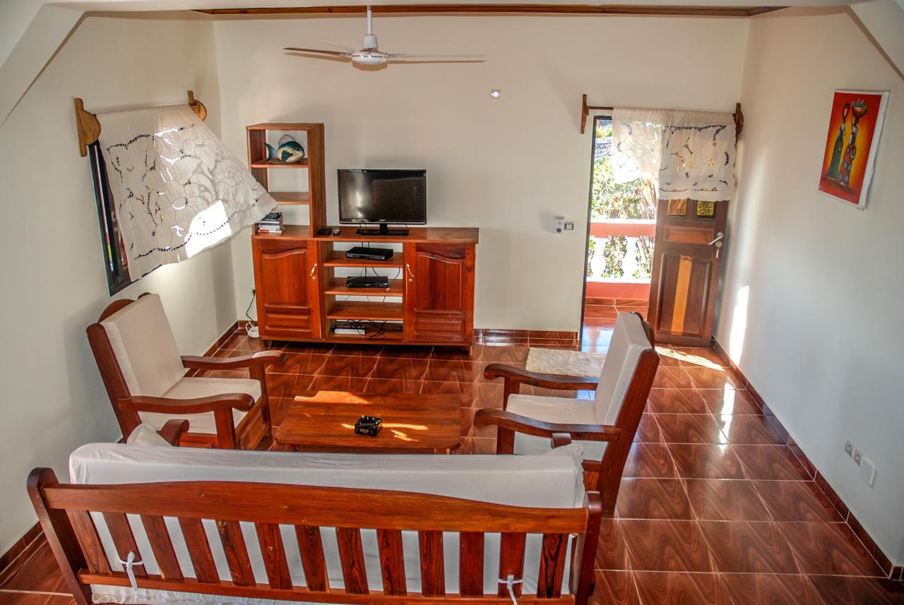 Coucher De Soleil Ambatoloaka (Nosy Be) Exterior foto