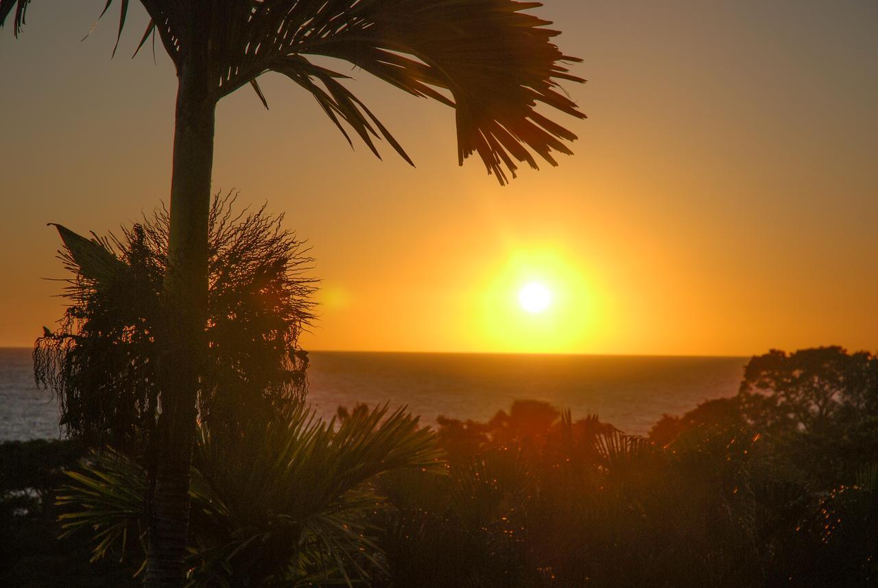 Coucher De Soleil Ambatoloaka (Nosy Be) Exterior foto