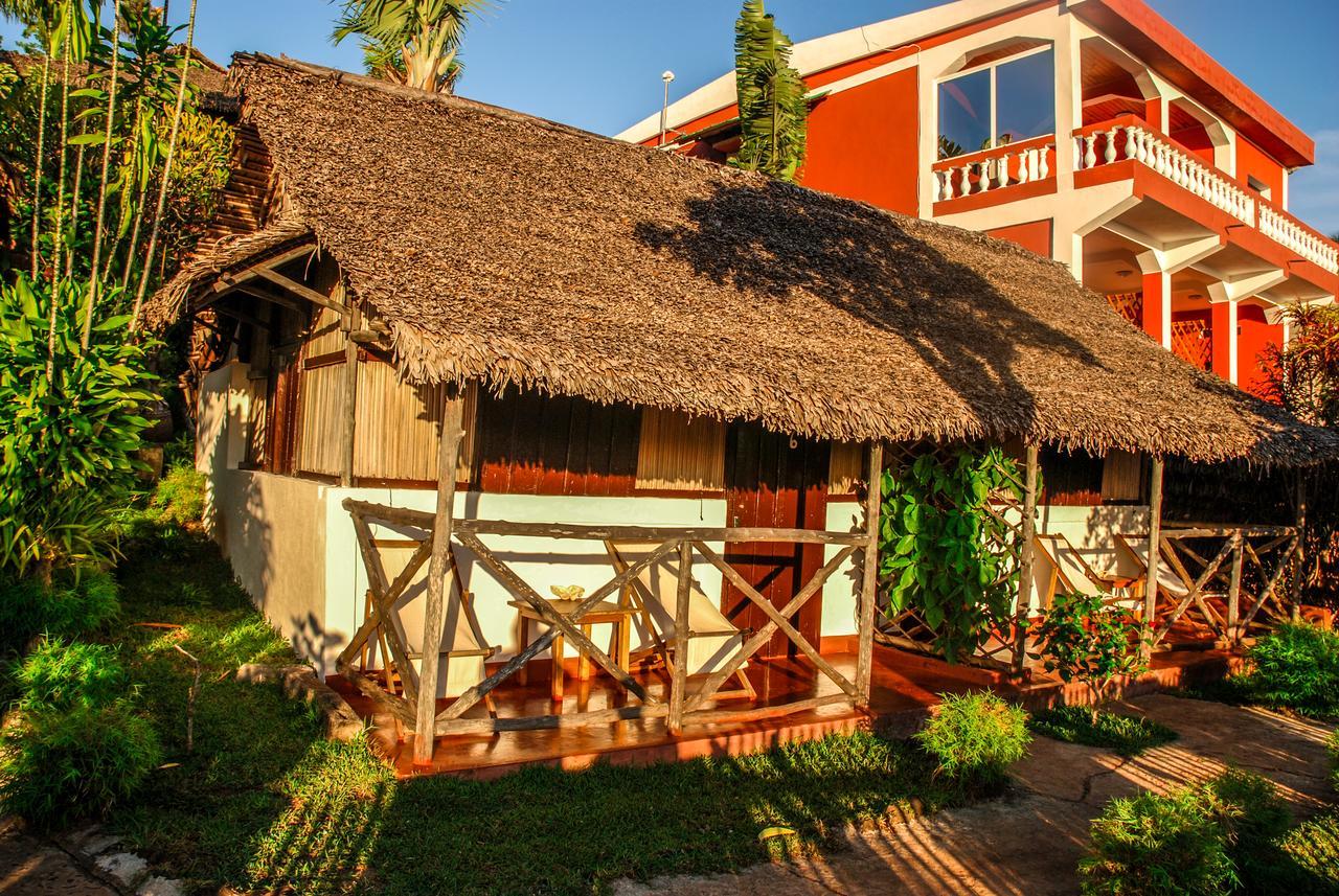 Coucher De Soleil Ambatoloaka (Nosy Be) Exterior foto