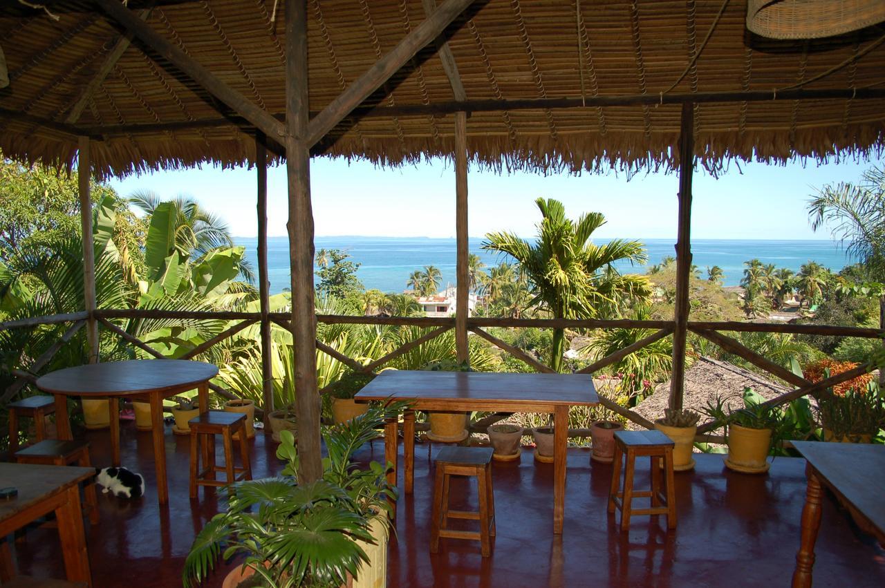 Coucher De Soleil Ambatoloaka (Nosy Be) Exterior foto