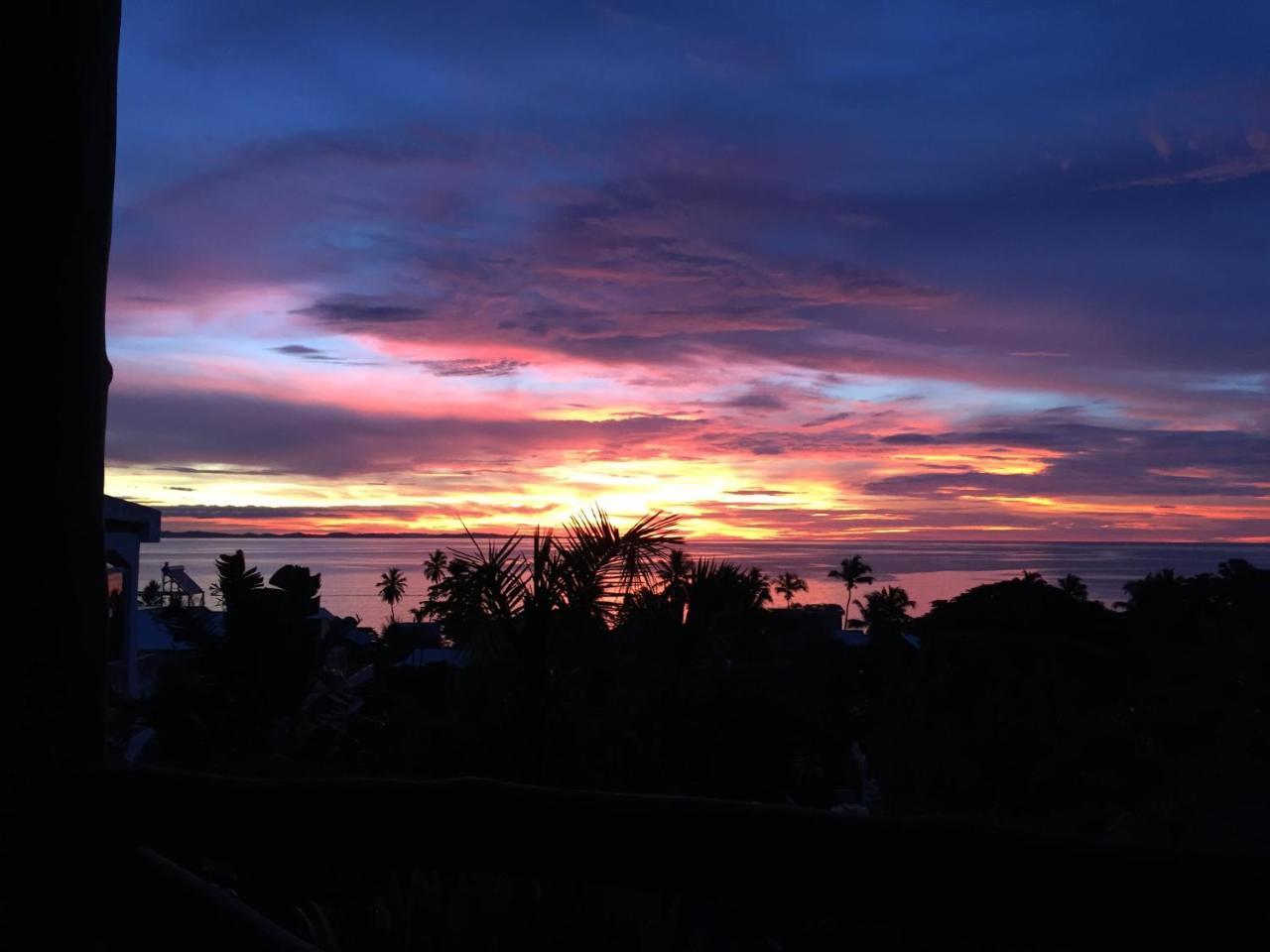 Coucher De Soleil Ambatoloaka (Nosy Be) Exterior foto